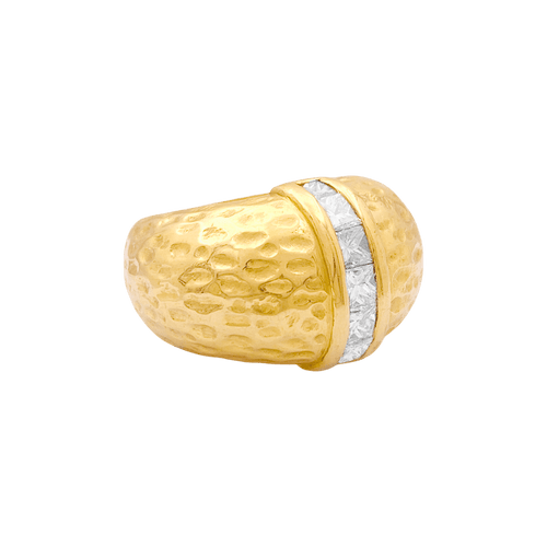 Bague 52 Bague bombée en or jaune 750 texturé et diamants princesse 58 Facettes 34692