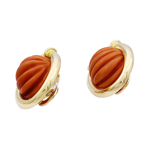 Boucles d'oreilles Boucles d’oreilles clips en or jaune 750, corail et diamants 58 Facettes 33062