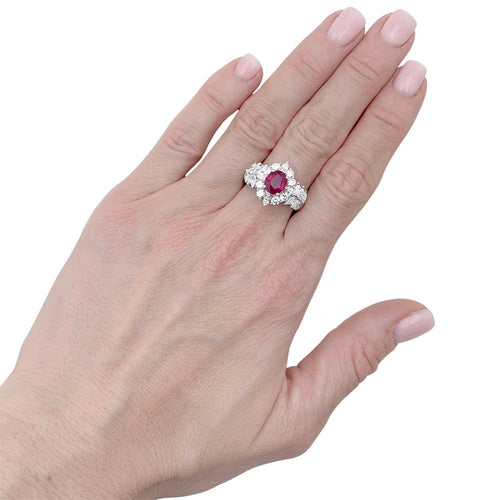 Bague 58 Bague en or blanc 750 sertie de rubis et diamants 58 Facettes 35218