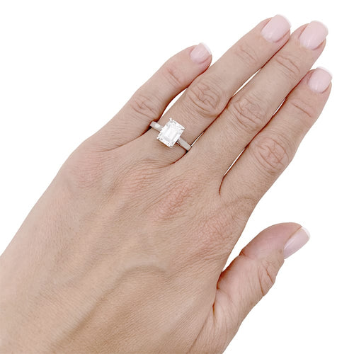 Bague 54 Bague solitaire - Diamant taille émeraude en or blanc 58 Facettes 33927