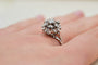 Bague 58 Bague florale en or blanc 18 carats et diamants 58 Facettes 3684