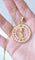 Pendentif Pendentif médaille caniche en or jaune 18k « Je suis fidèle » 58 Facettes