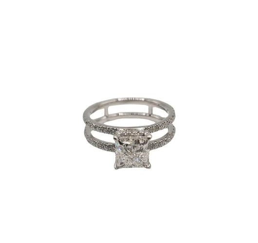 Bague 52 Bague or blanc et diamants 58 Facettes