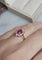 Bague 51.5 Bague marguerite rubis et diamants en or jaune 18 carats 58 Facettes 717