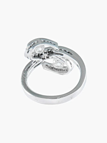 Bague 52.5 Bague en or blanc sertie de diamants entrelacés 58 Facettes 422 00279