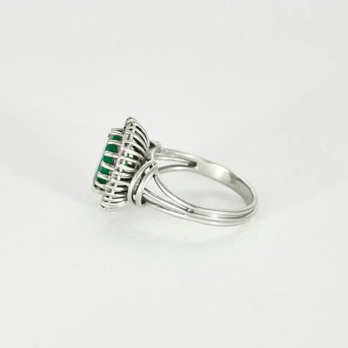 Bague 53 Bague Pompadour Emeraude Entourage Diamants Or Blanc 58 Facettes GU103