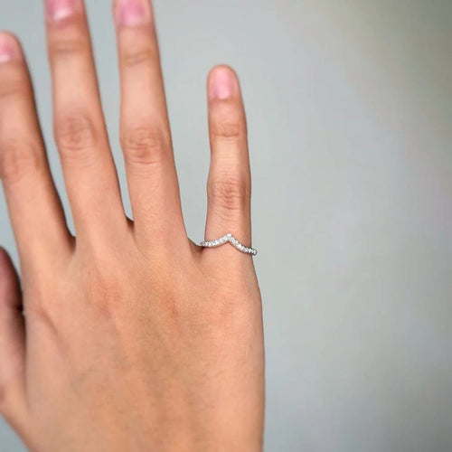 Bague 48 Alliance Soleste V - Tiffany & Co. 58 Facettes 250304R
