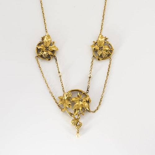Collier Charmant Collier de passementerie en or jaune et perles blanche de semence 58 Facettes MONTG0131X2
