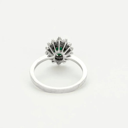 Bague 53 Bague marguerite en or blanc 18K, émeraude et diamants 58 Facettes 58FC162
