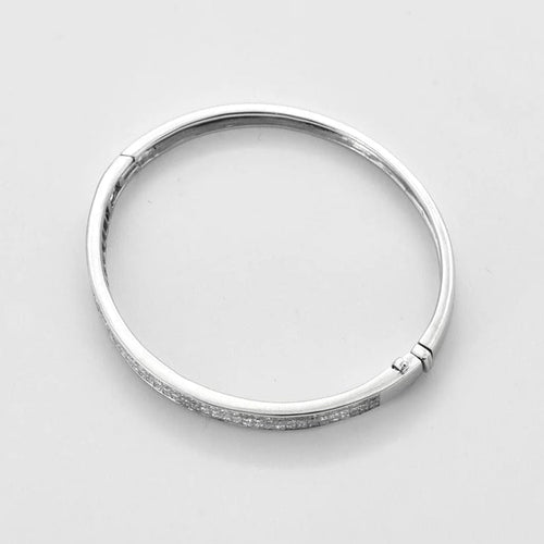Bracelet Bracelet or blanc 18 carats serti diamants baguette 58 Facettes