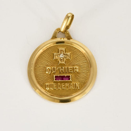 Pendentif AUGIS - Médaille d'amour en or jaune 58 Facettes BIA1319