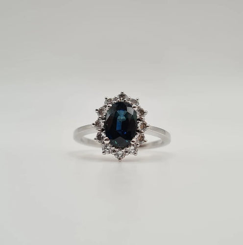 Bague 53 Bague or blanc carats sertie d'un saphir et de diamants naturels 58 Facettes