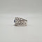 Bague 54 Bague or blanc sertie d'un saphir synthétique et diamants naturels 58 Facettes