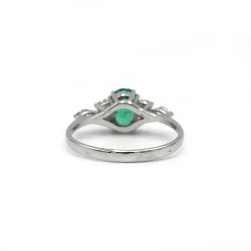 Bague 54 Bague - Or blanc, Diamants & Emeraude 58 Facettes 250201R