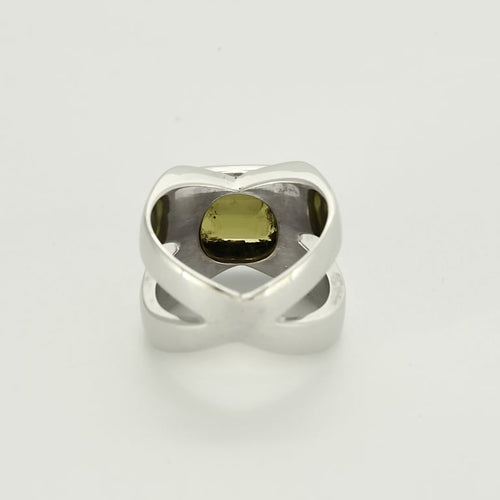 Bague 51.5 Bague moderniste en or gris et péridot 58 Facettes ALB2061
