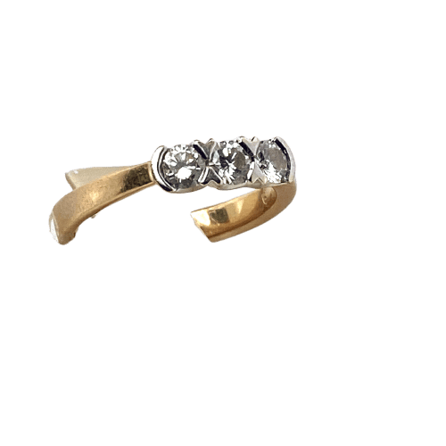 Bague 54 Bague trois pierres en or jaune 18 carats 4,16 g 58 Facettes 250154
