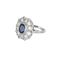 Bague 56 Bague Marguerite en platine et saphir ovale, entourage de diamants 58 Facettes LJ 24- 178
