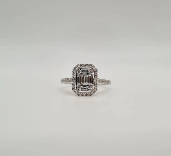 Bague 53 Bague or blanc sertie de diamants baguettes et diamants ronds 58 Facettes