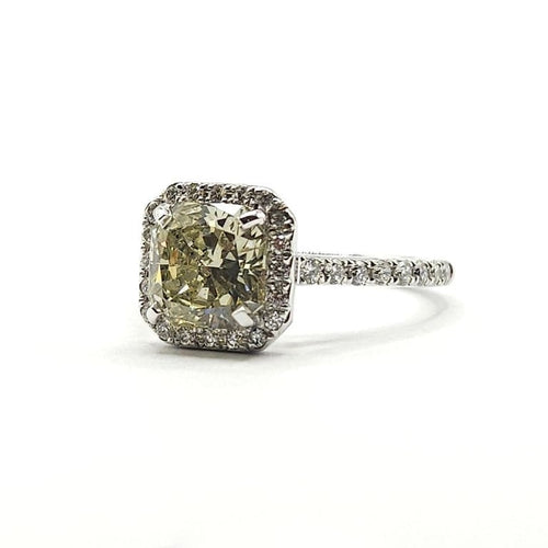 Bague 53 Bague or blanc, diamant vert, entourage diamants taille brillant 58 Facettes