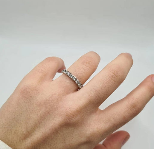 Bague 55.5 Demi-alliance or blanc 18 carats sertie de diamants 58 Facettes