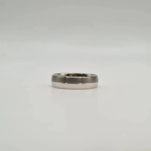 Bague 54.5 Alliance or blanc 18 carats sertie d’un diamant naturel 58 Facettes