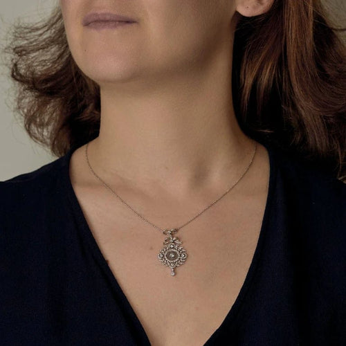 Collier Collier en or blanc et diamants 58 Facettes 58FC138