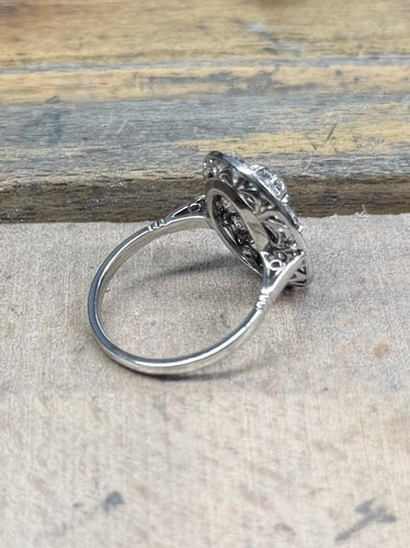 Bague 54 Art déco - Bague ovale en platine et diamants 58 Facettes 123