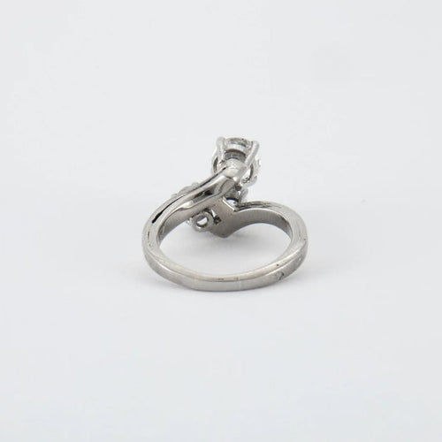 Bague 50 Bague en or blanc & diamants 58 Facettes