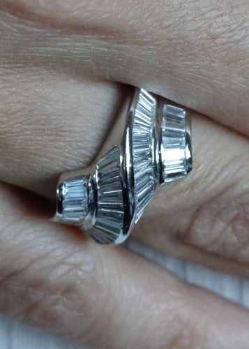 Bague 54 Bague Knott Or blanc Diamants 58 Facettes RNG0552