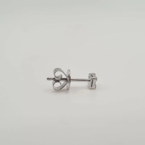 Boucles d'oreilles Boucles d’oreilles or blanc serties de diamants baguettes 58 Facettes