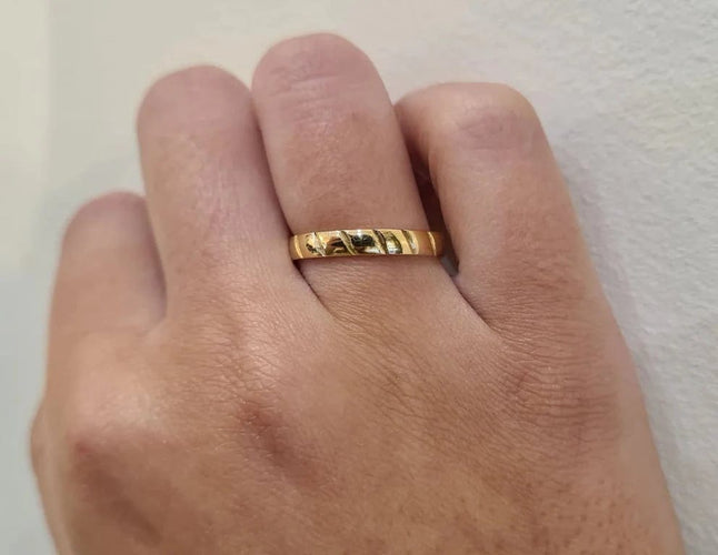 Bague 54 Bague en Or jaune 18 carats 58 Facettes 3784