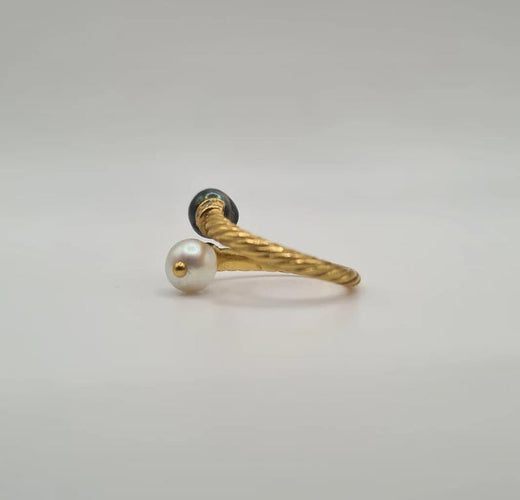 Bague 51 Bague Toi et moi or jaune sertie de diamants et perles de culture et Tahiti 58 Facettes