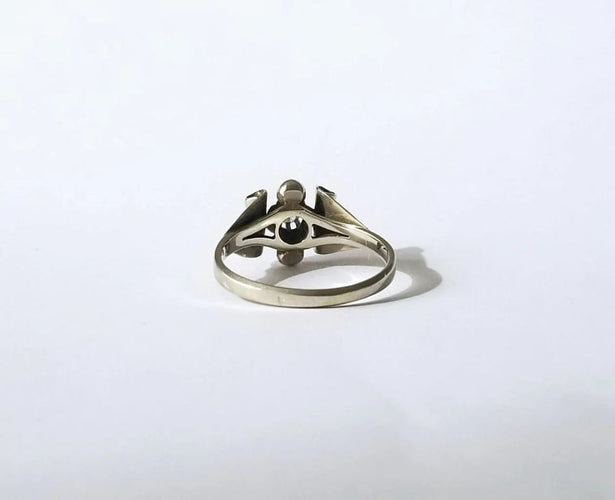 Bague 53 Bague ancienne en or blanc 18k et diamant 0,05 carat 58 Facettes