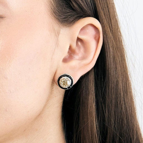 Boucles d'oreilles Boucles d'oreilles - Entourage d'onyx en or gris 18k et diamants 58 Facettes LJ20