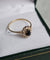 Bague 52 Bague marguerite vintage en or jaune 18 carats, saphir et diamants 58 Facettes 704