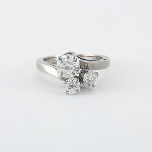 Bague 50 Bague en or blanc & diamants 58 Facettes