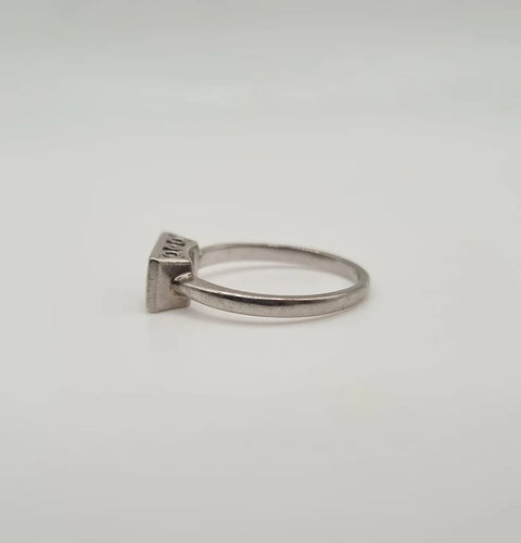Bague 53.5 Bague or blanc sertie de 2 diamants anciens 58 Facettes