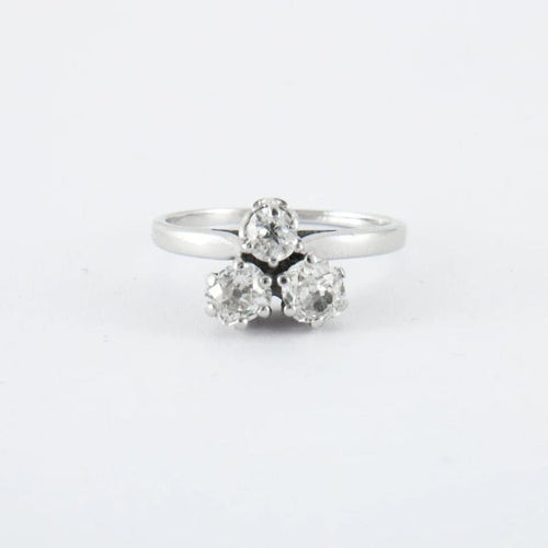 Bague 53 Bague en or blanc & diamants 58 Facettes