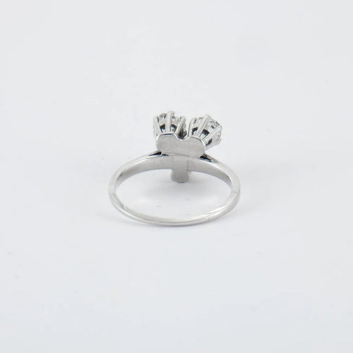Bague 53 Bague en or blanc & diamants 58 Facettes