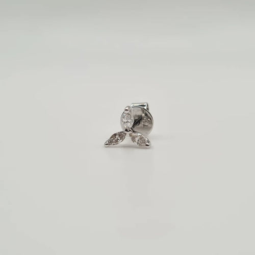 Boucles d'oreilles Boucles d'oreilles fleurs or blanc diamants 58 Facettes