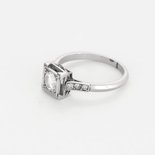 Bague 52 Bague solitaire platine et diamant 58 Facettes VES0793X3