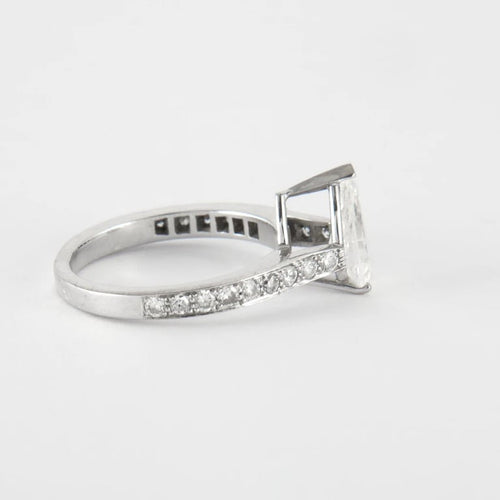 Bague 52 Bague en Or Blanc & diamants 58 Facettes