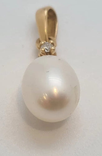 Pendentif Pendentif en Or jaune, perle de culture 58 Facettes