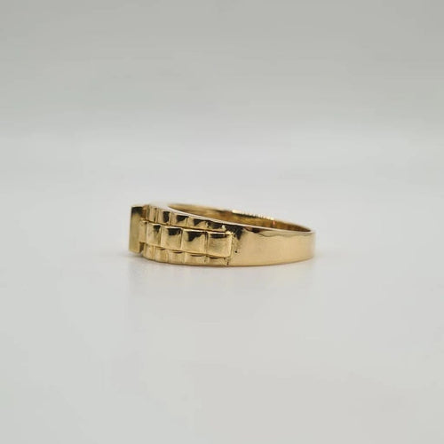 Bague 68 Bague or jaune sertie de diamants princesses 58 Facettes