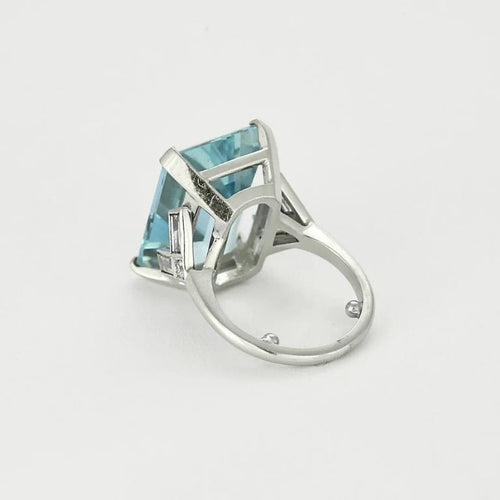 Bague 47 Bague Art Déco en platine et aigue marine 58 Facettes CAS0171