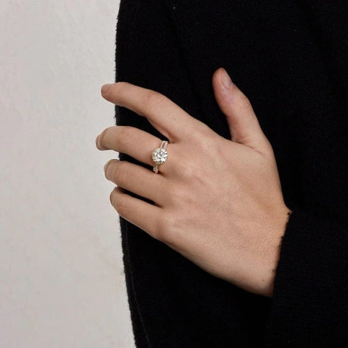 Bague 55 Bague solitaire 2,85 ct en or jaune 18 carats et diamants baguette 58 Facettes AB1