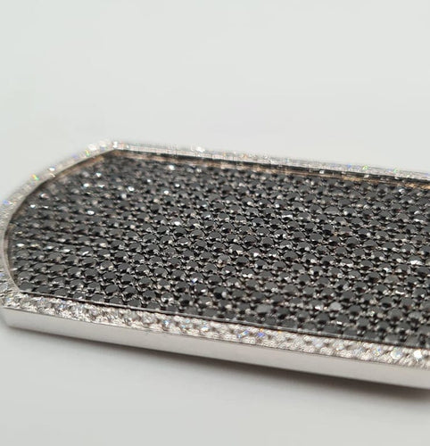 Pendentif Pendentif or blanc serti de diamants noirs et blancs 58 Facettes