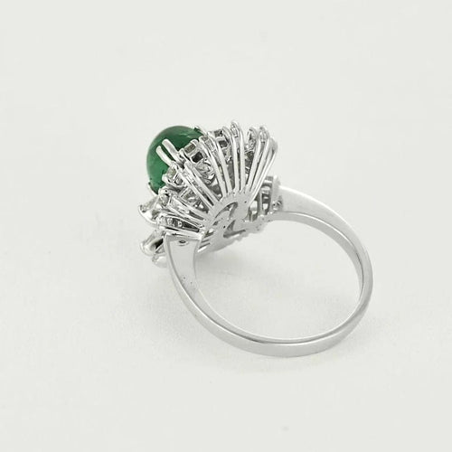 Bague 54 Bague cabochon d'émeraude ovale en or gris 18k et diamants 58 Facettes BA452