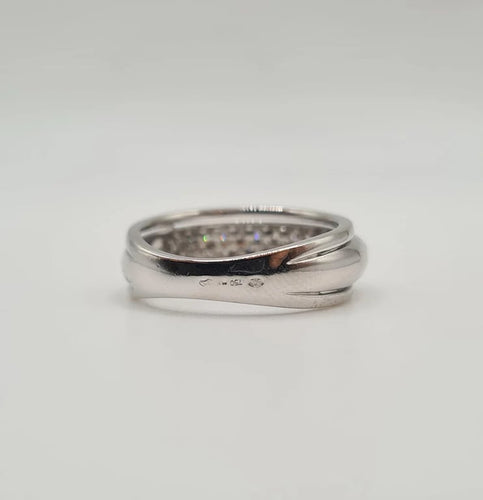 Bague 53.5 Bague or blanc sertie de diamants 58 Facettes