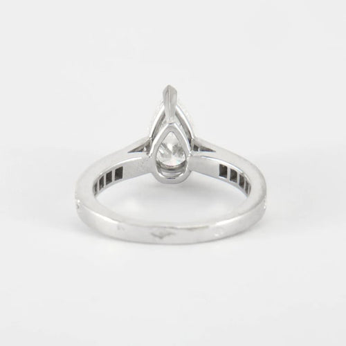 Bague 52 Bague en Or Blanc & diamants 58 Facettes